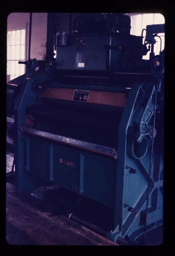 Photo of blubbering machine.