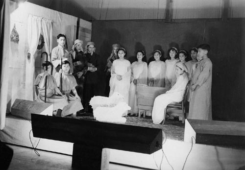 Photo of people on stage at a Christmas play.