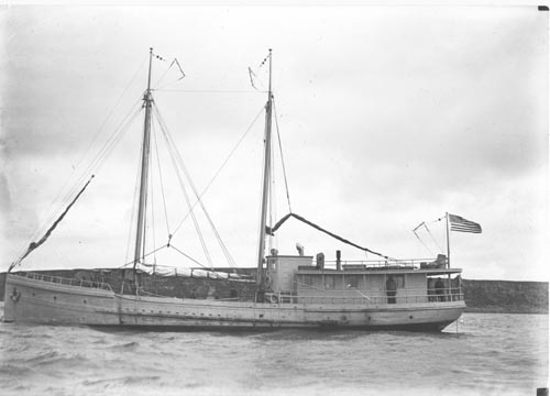 Photo of ship "The Eider".